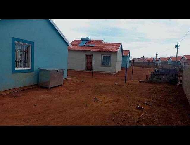 2 BEDROOM HOUSE FOR SALE IN SAVANNA CITY